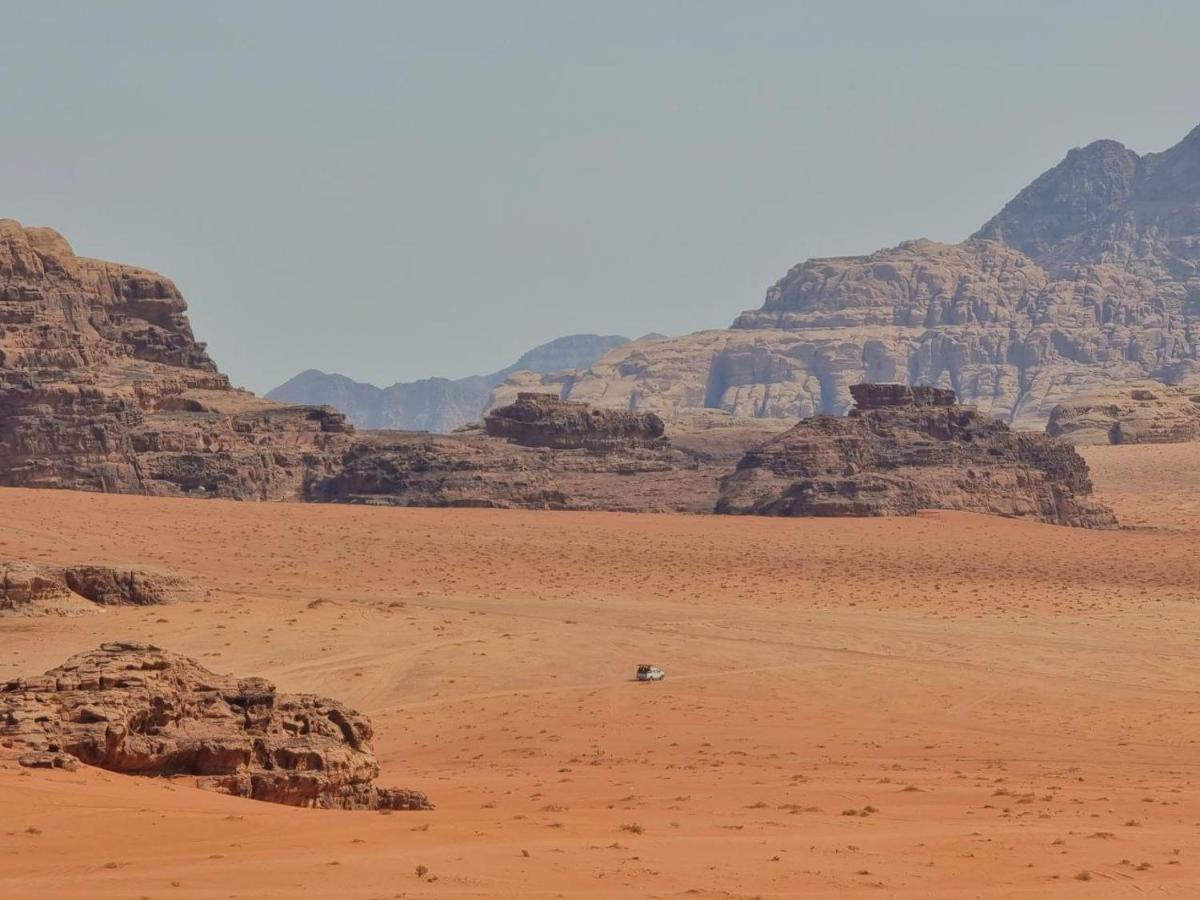 Wadi Rum Oscar Camp Eksteriør bilde