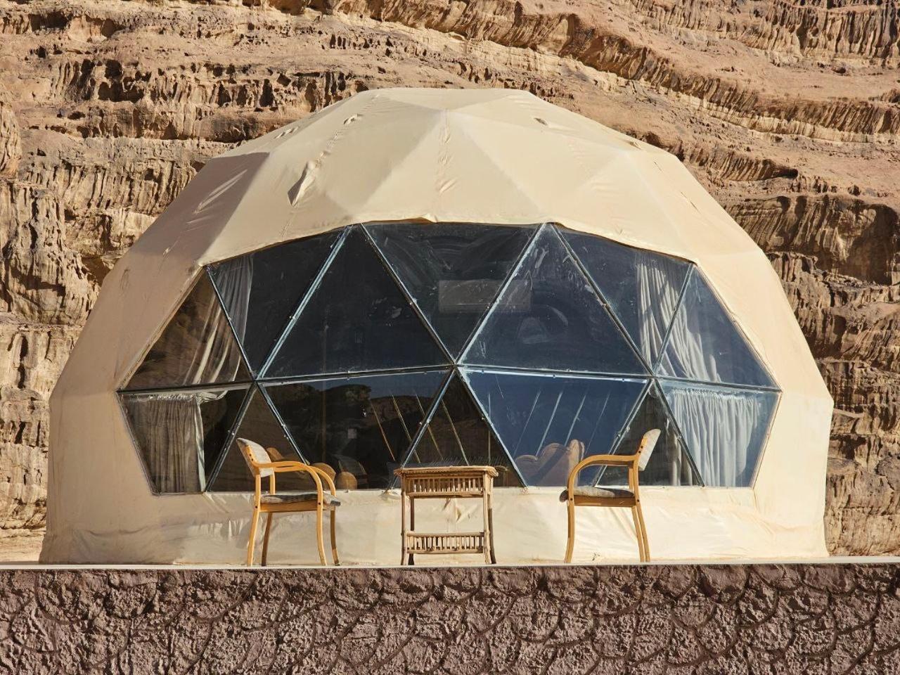 Wadi Rum Oscar Camp Eksteriør bilde