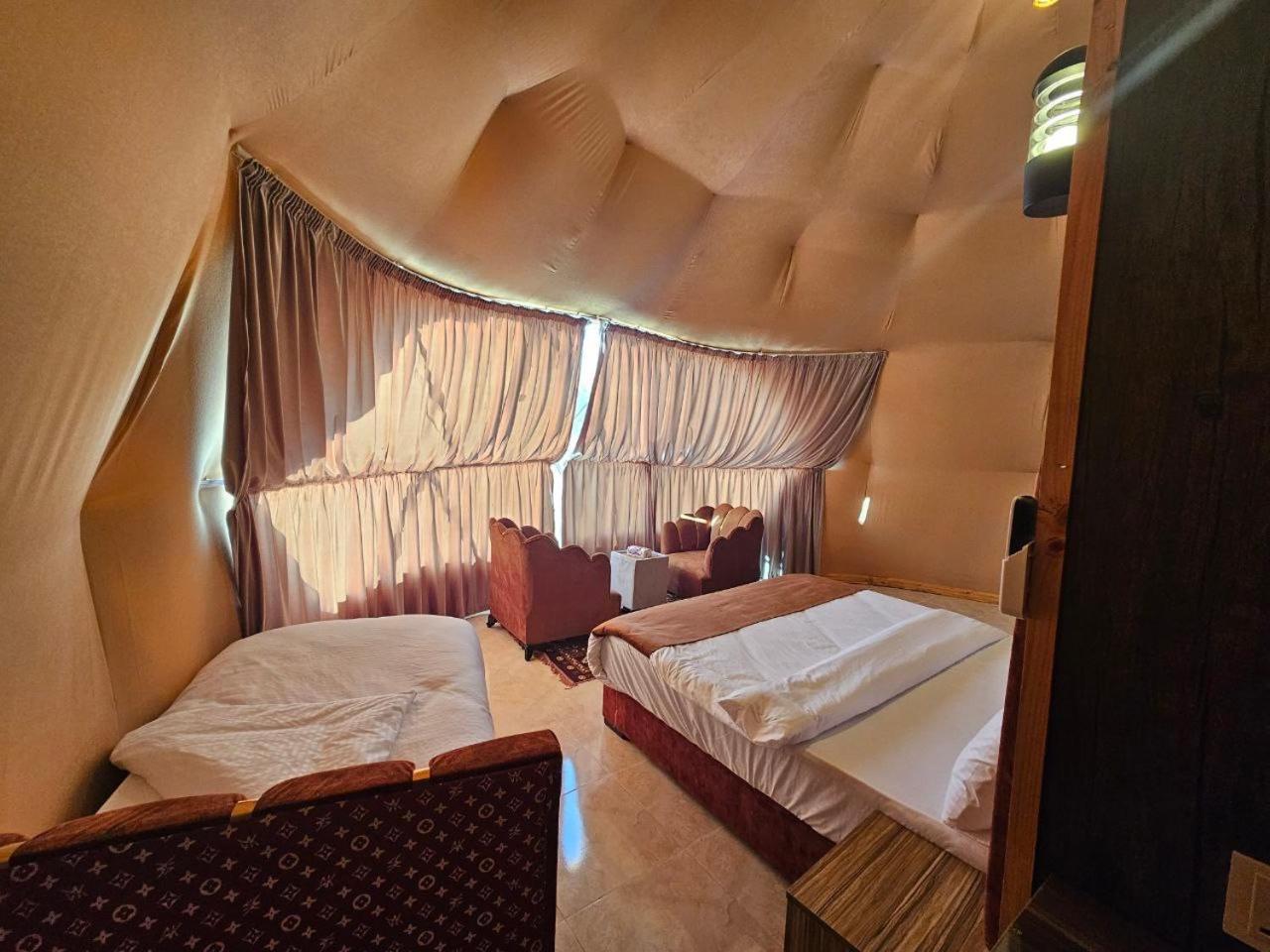 Wadi Rum Oscar Camp Eksteriør bilde