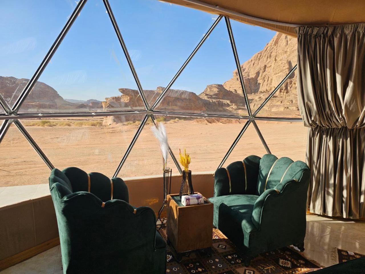 Wadi Rum Oscar Camp Eksteriør bilde