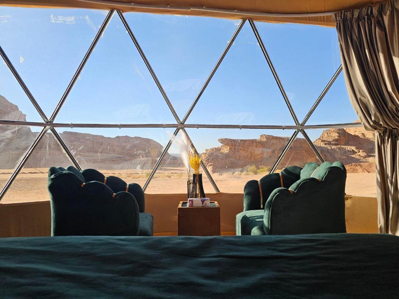 Wadi Rum Oscar Camp Eksteriør bilde