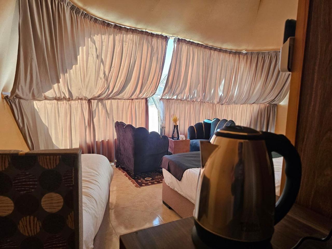 Wadi Rum Oscar Camp Eksteriør bilde
